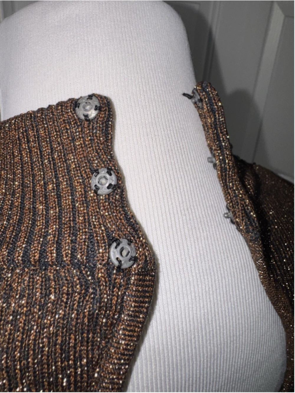 Vintage Cache Y2K Silk Blend Metallic Beaded Mock Neck Top M Party Going Out - Picture 7 of 12